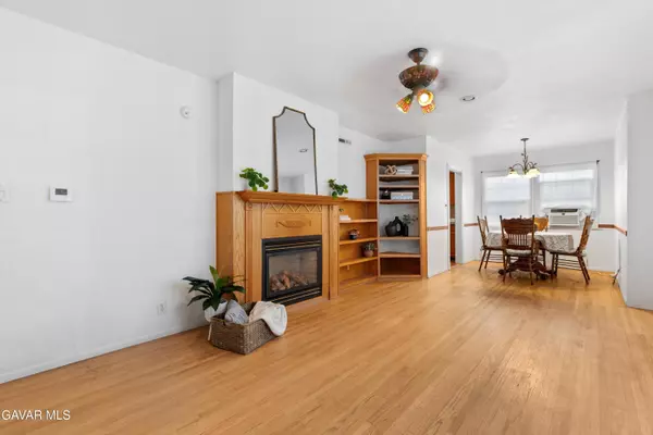 Lancaster, CA 93534,817 W Ave J6