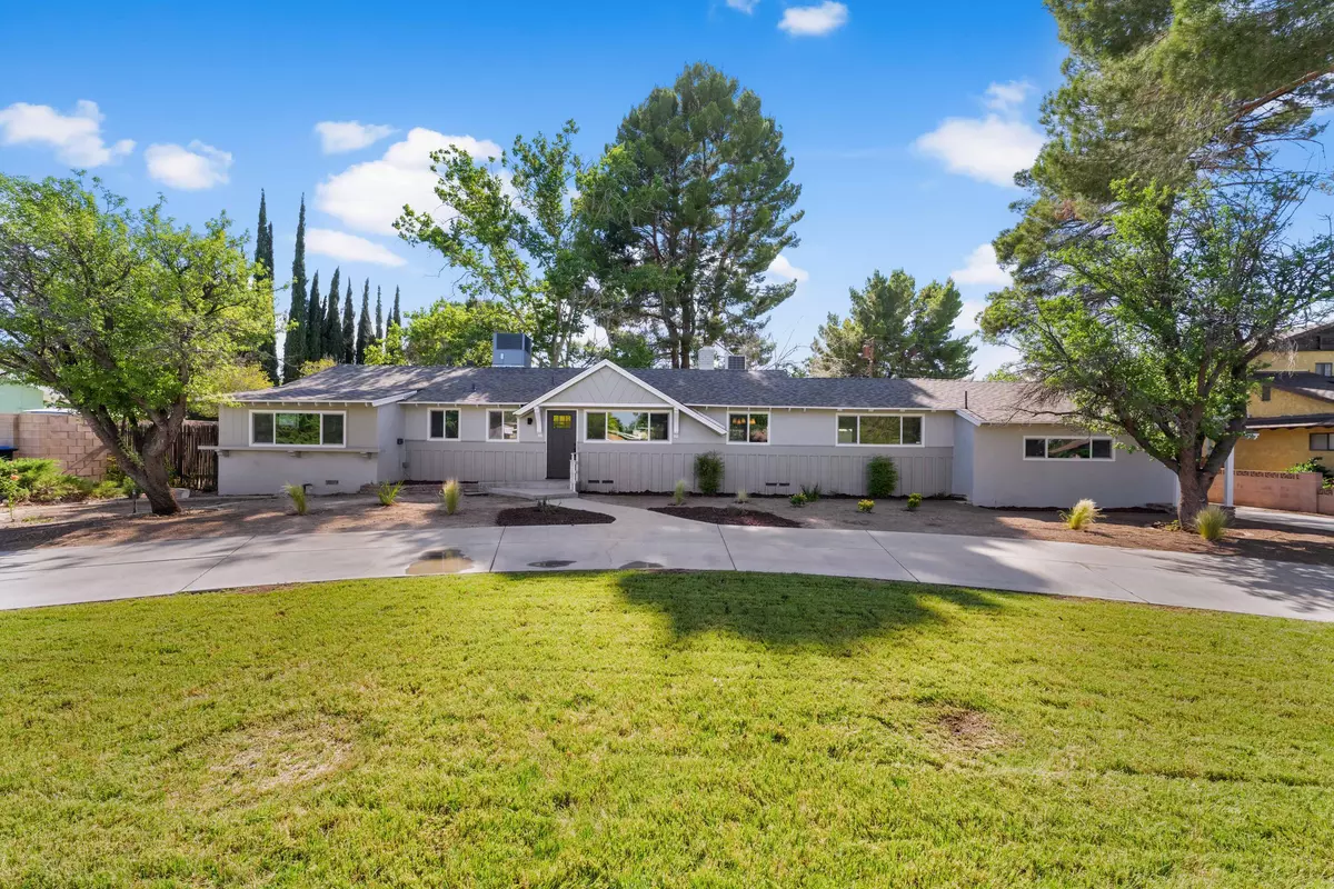 Lancaster, CA 93536,43745 Waddington AVE