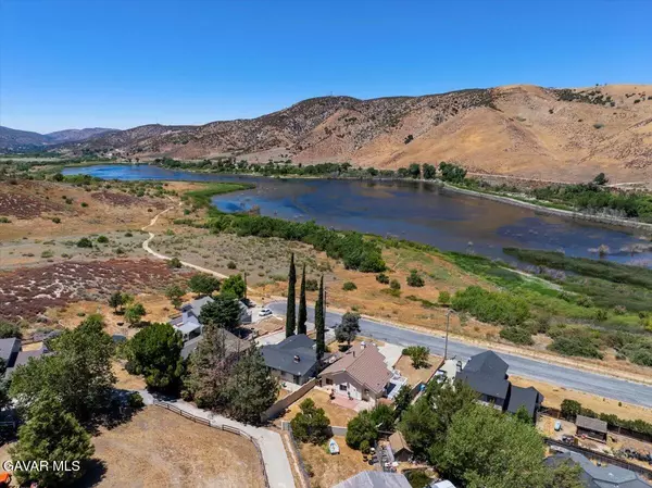 Lake Hughes, CA 93532,15358 Sandrock DR
