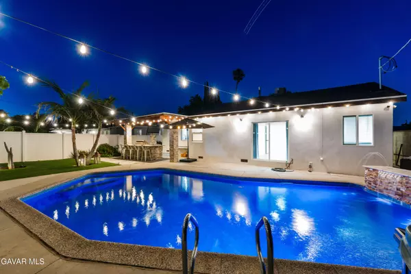 Reseda, CA 91335,6653 Belmar AVE