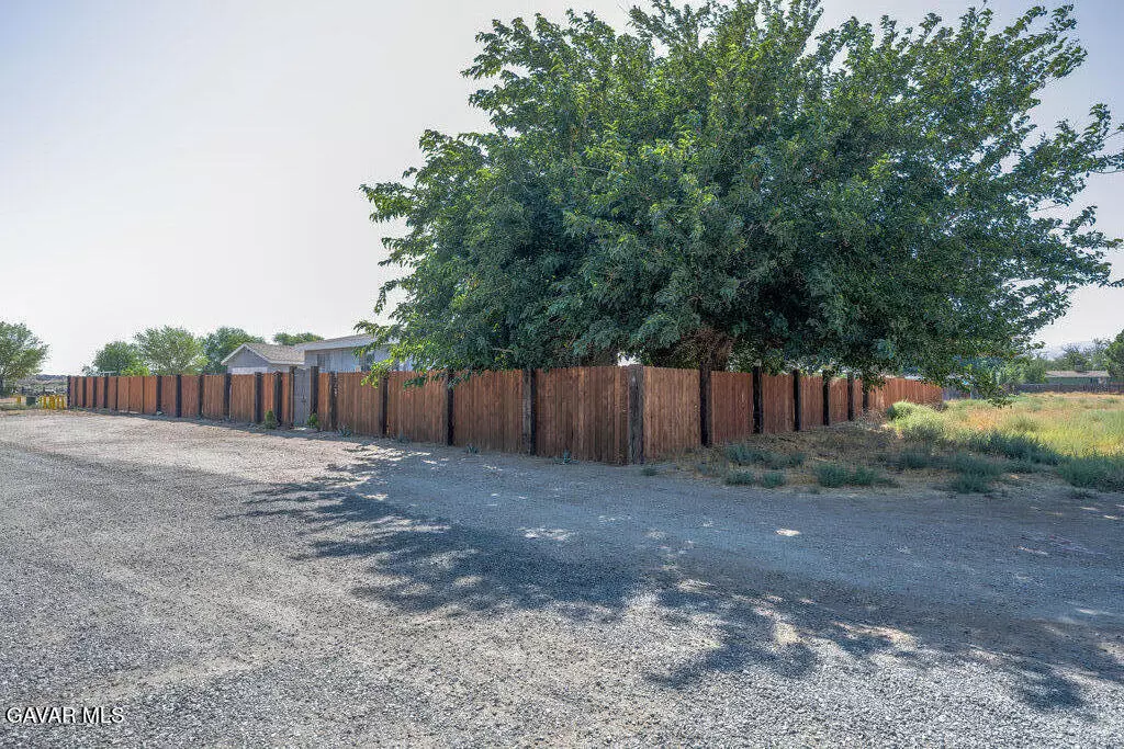 Palmdale, CA 93550,1120 Harold Ash AVE