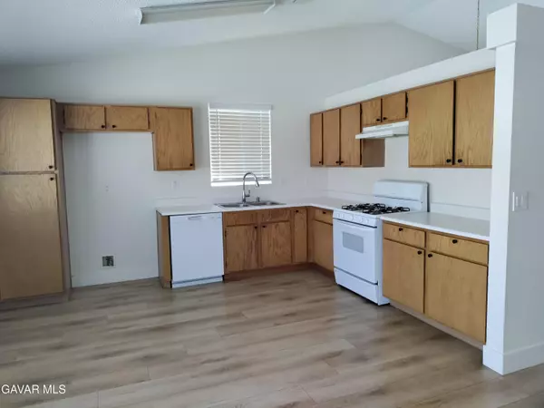 Rosamond, CA 93560,3708 Fernwood ST