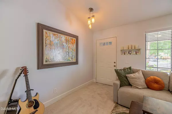 Lancaster, CA 93536,43320 Yale CT