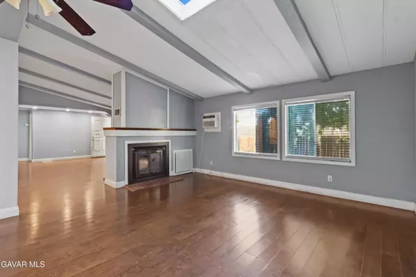 Lancaster, CA 93535,2330 E Ave J 8 #245