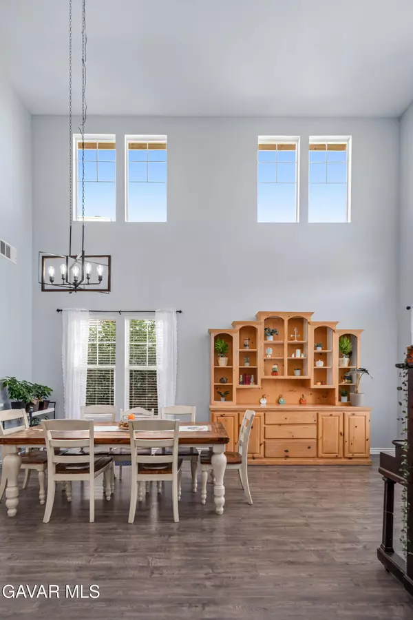 Palmdale, CA 93551,40271 Crestridge WAY