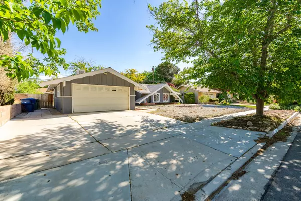 Lancaster, CA 93535,1138 E Avenue J4
