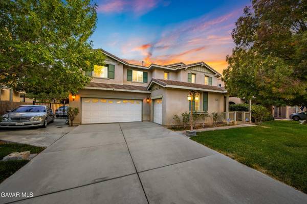 4818 Jade CT, Lancaster, CA 93536