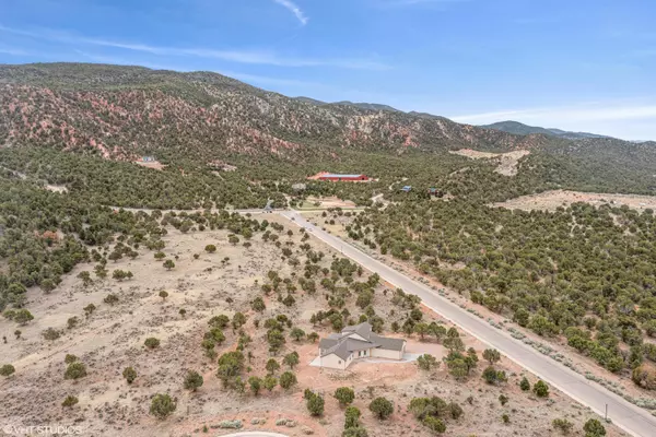 Parowan, UT 84761,1521 W Pinion Circle