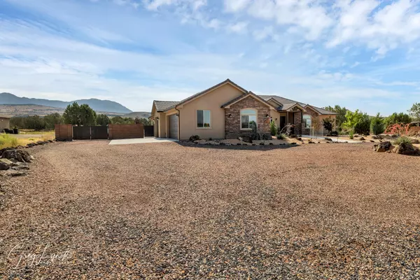 Dammeron Valley, UT 84783,1542 N Canyon Trails DR