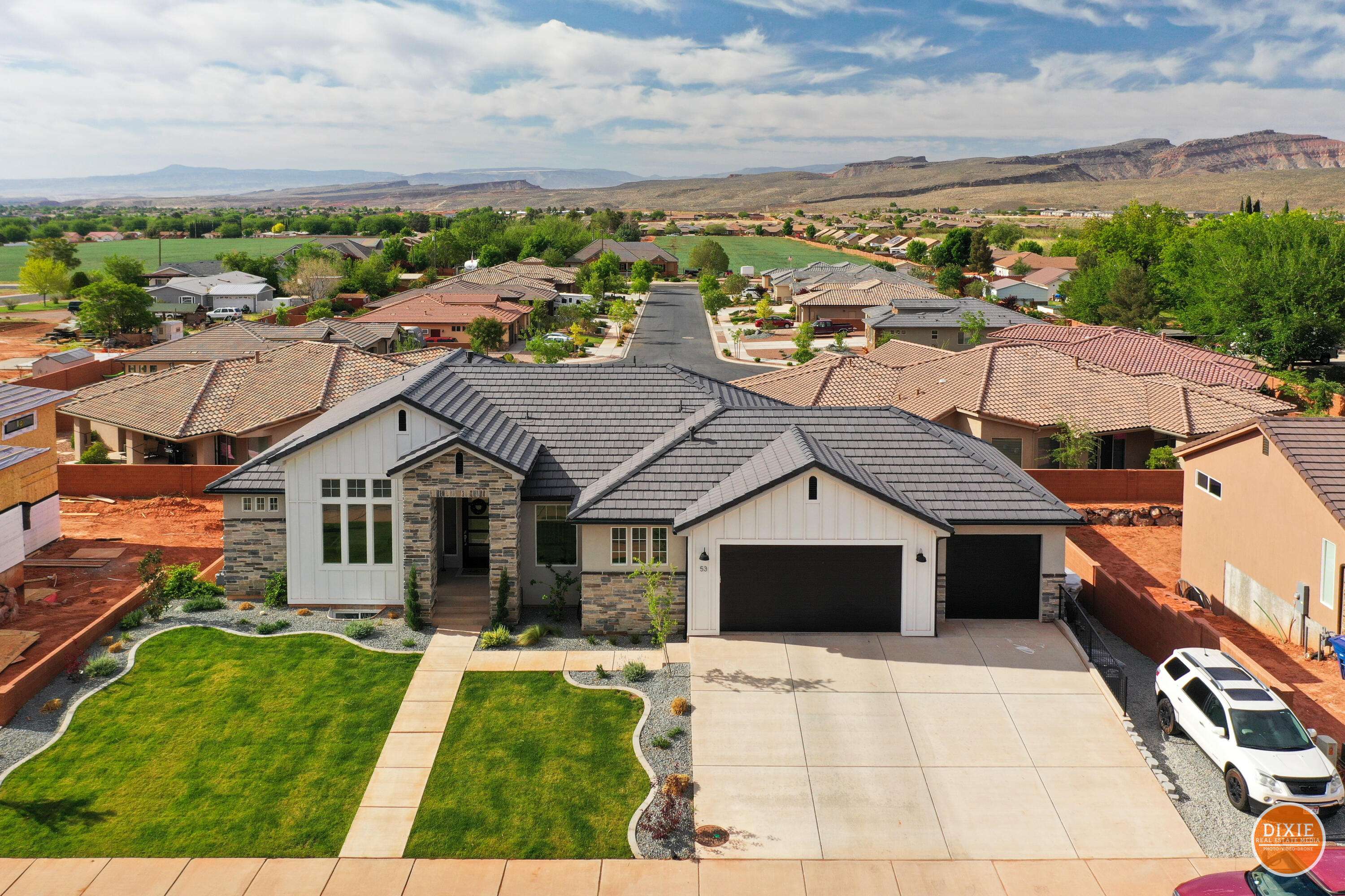 Ivins, UT 84738,53 W 100 S