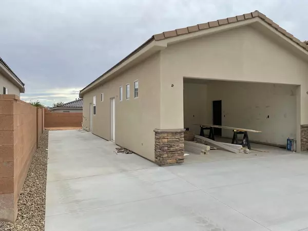 Hurricane, UT 84737,3519 W 175 N Lot 111