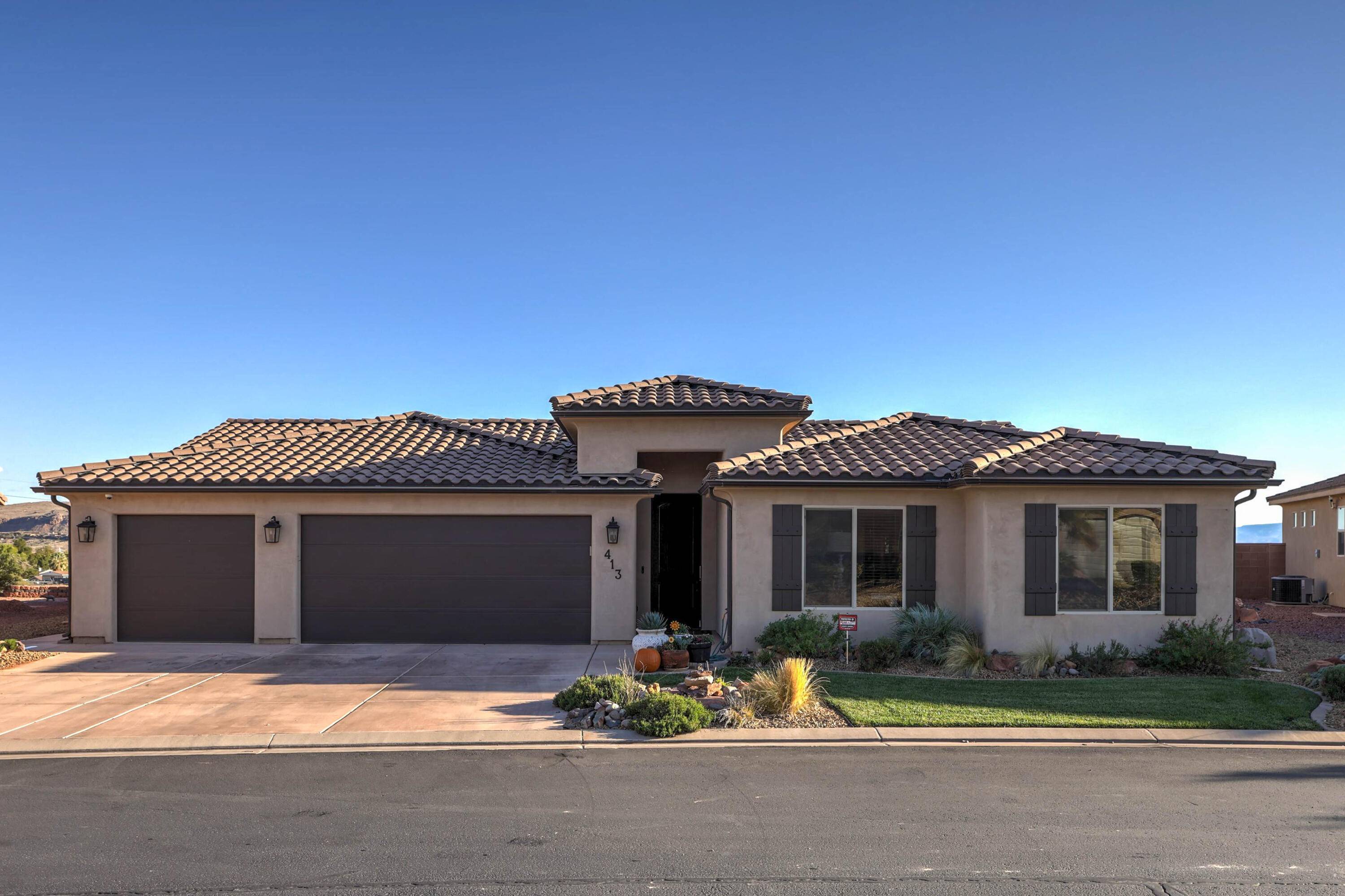413 N Creek Ridge DR, Washington, UT 84780