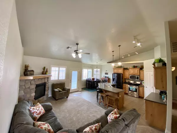 Santa Clara, UT 84765,417 Robert CIR