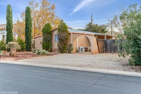 41 W 650 N, La Verkin, UT 84745