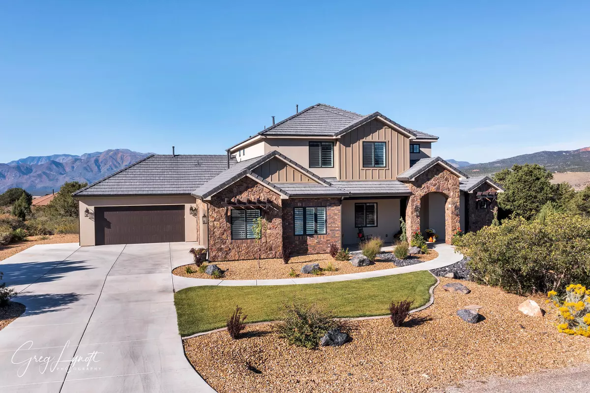 New Harmony, UT 84757,1912 S Chekshani Cliffs LN