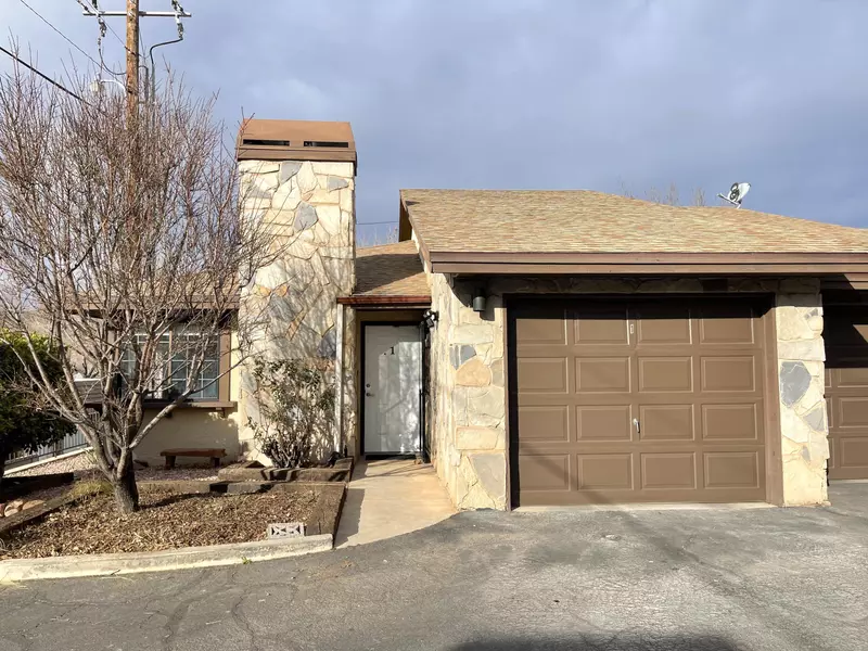 453 S 100 E #1, St George, UT 84770