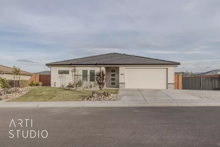 1802 E Yant Flat DR, St George, UT 84790