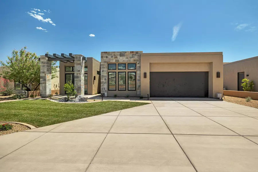 1779 W Red Cloud DR, St George, UT 84770