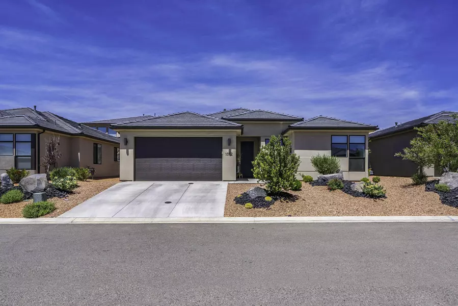 1012 W Jonathon DR, Washington, UT 84780