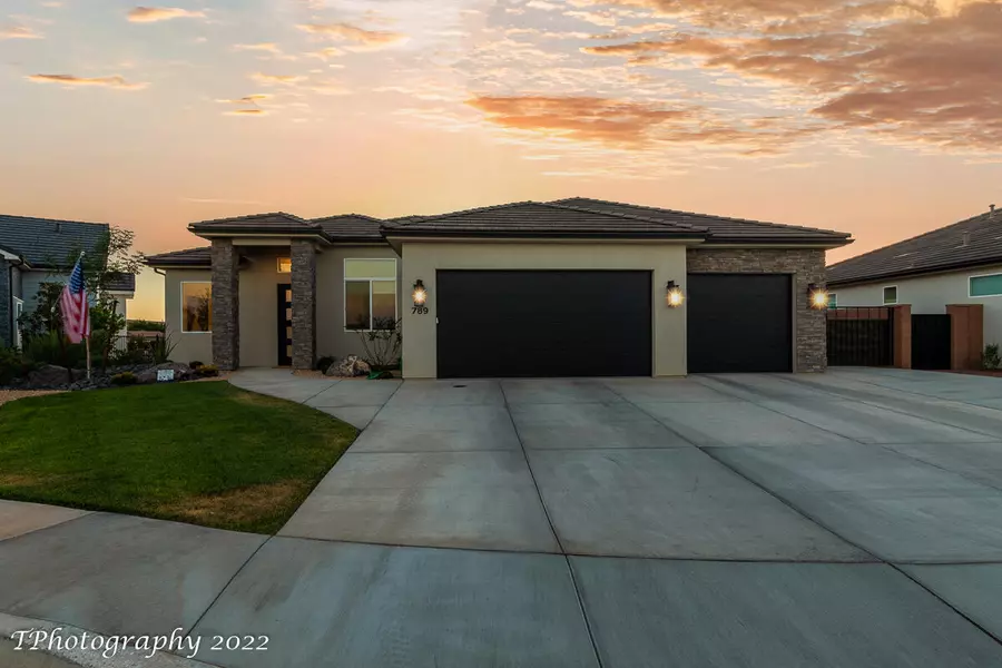 789 N Camino Pico, Washington, UT 84780