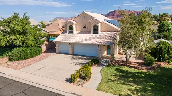 3194 Red Rock RD, Santa Clara, UT 84765