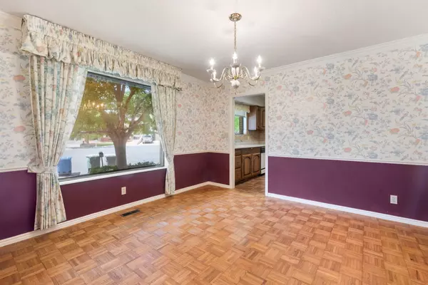 St George, UT 84770,357 S 660 E CIR