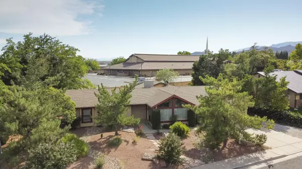 2995 W Canyon View DR, Santa Clara, UT 84765