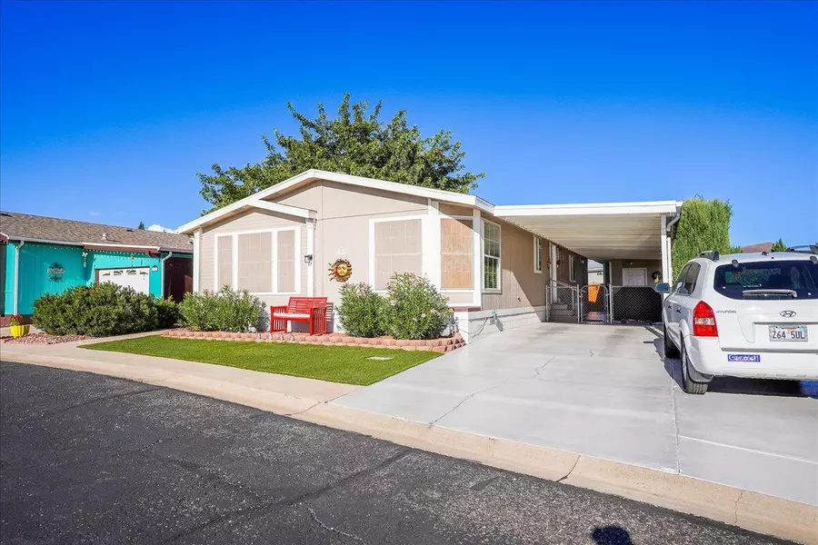 94 N 3950 W, Hurricane, UT 84737