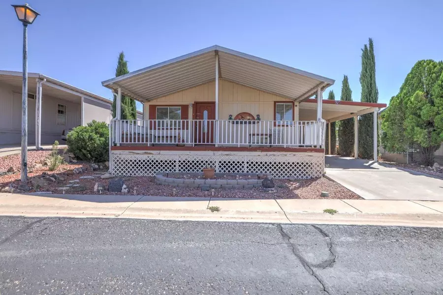 70 N 3950 W, Hurricane, UT 84737