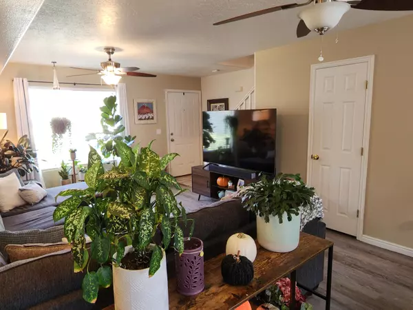 St George, UT 84770,1735 W 540 N 702