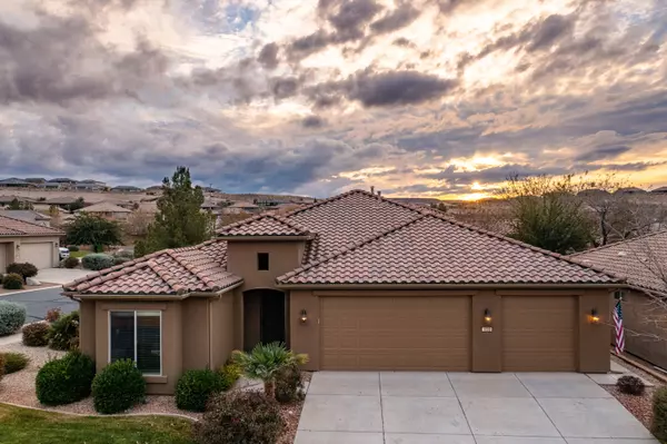 1699 W Morane Manor DR, St George, UT 84790