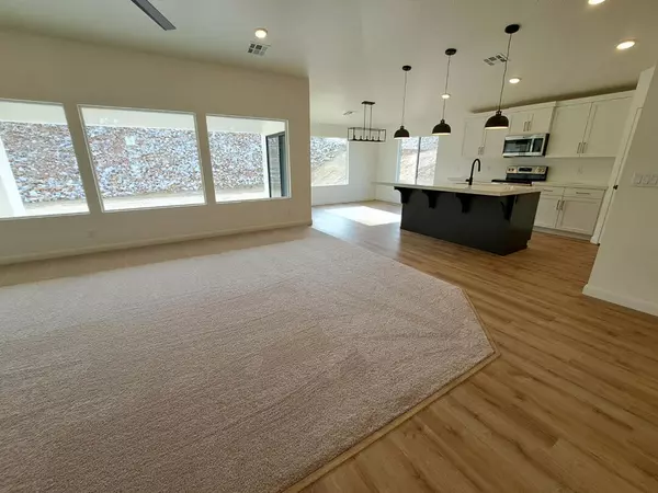 St George, UT 84790,2166 Yant Flat DR