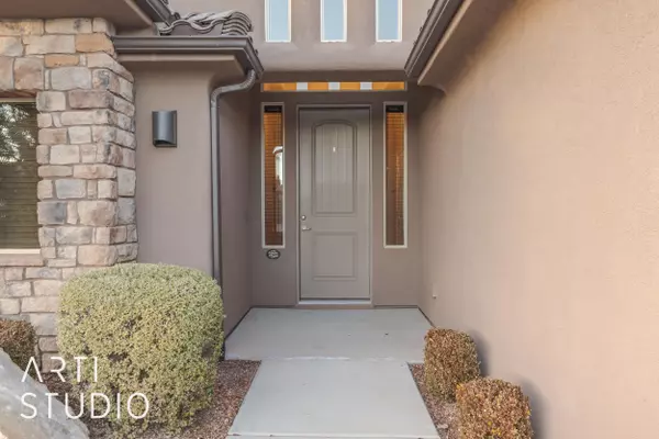 Ivins, UT 84738,313 E Desert Gardens LN