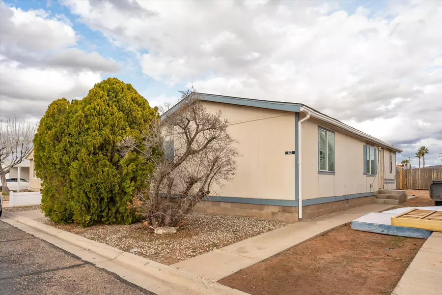 62 N 3820 W, Hurricane, UT 84737