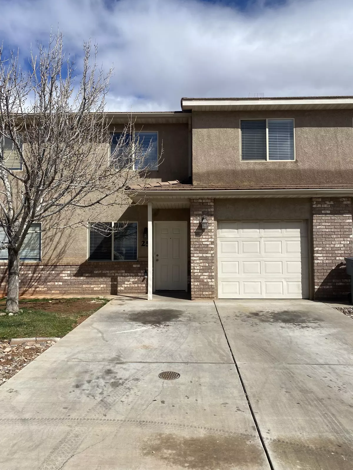 St George, UT 84790,790 N 2720 E 25