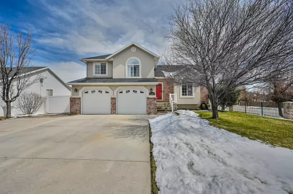 South Jordan, UT 84095,10189 Yorkshire