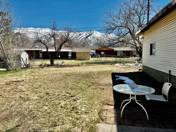 South Ogden, UT 84405,5556 S 700 E