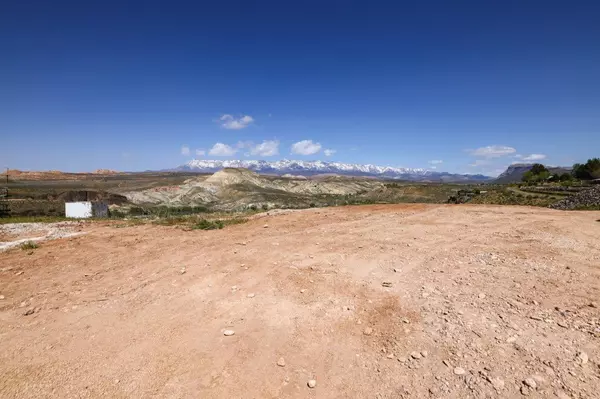 La Verkin, UT 84745,W 170 S