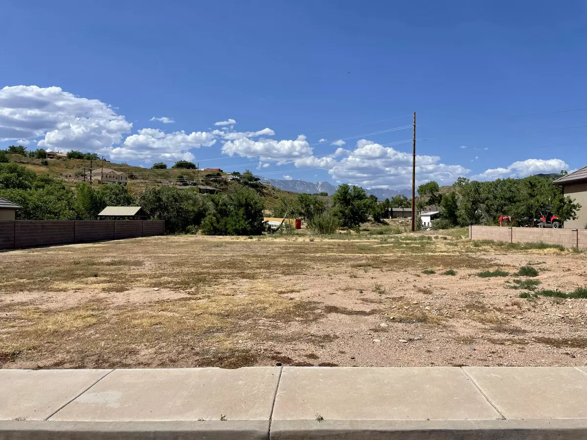 La Verkin, UT 84745,354 W 900 N