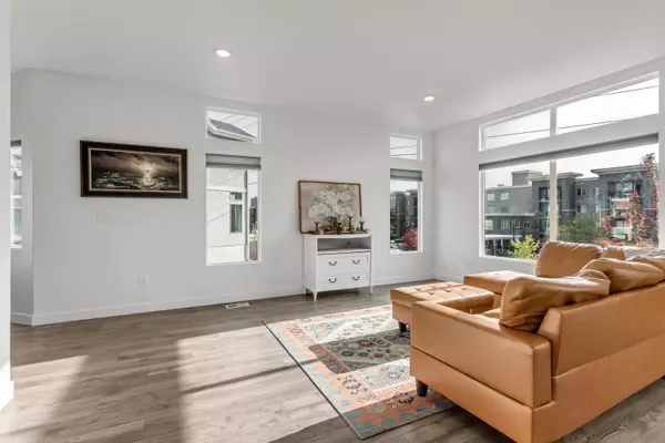 Pleasant Grove, UT 84062,323 N 440 W 36