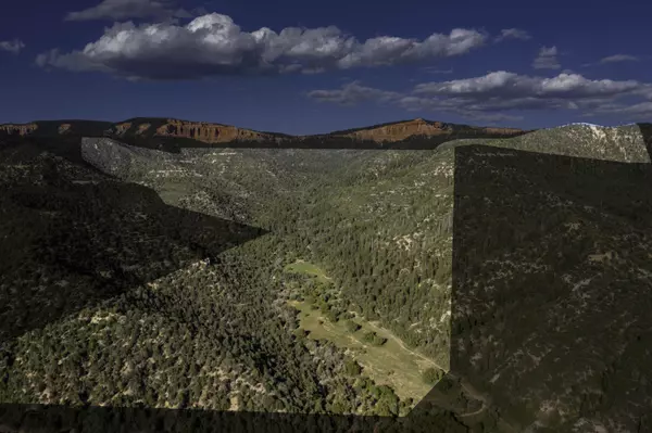 Duck Creek, UT 84762,10 Hay Canyon Road