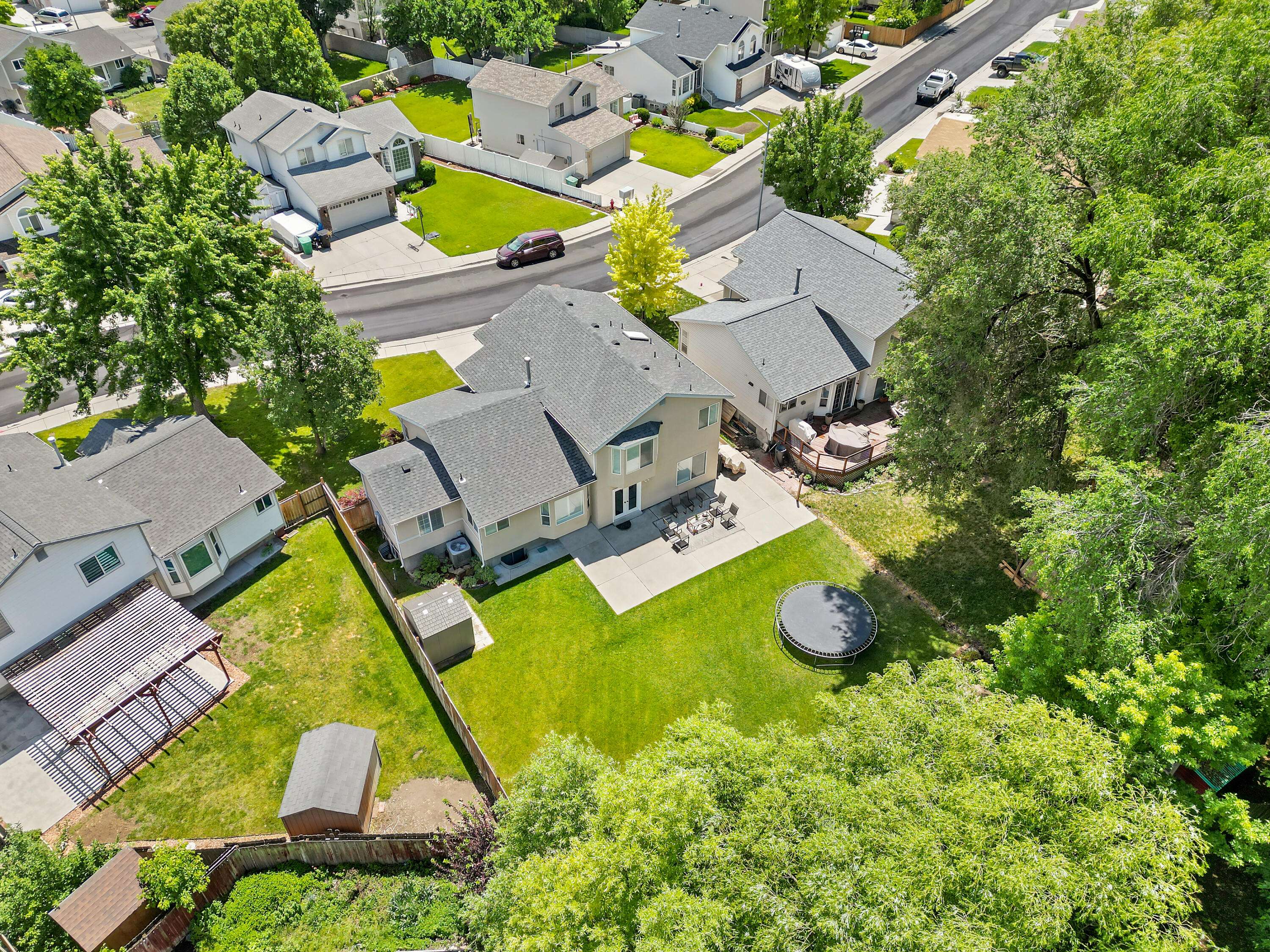 Salt Lake City, UT 84123,5546 S Edgeberry Drive