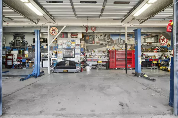 St George, UT 84770,165 W St George Blvd