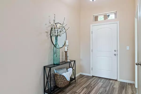 Hurricane, UT 84737,904 N 300 W