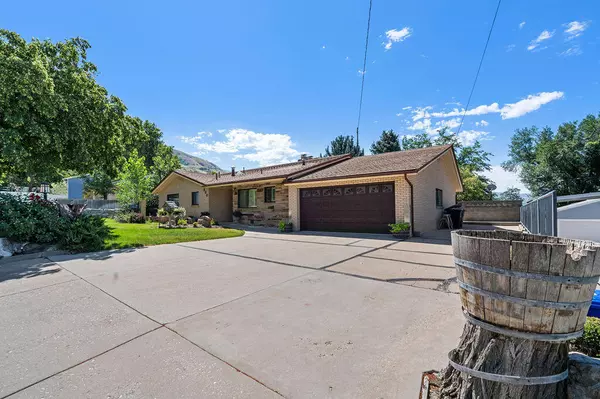 Centerville, UT 84014,480 E 200 S