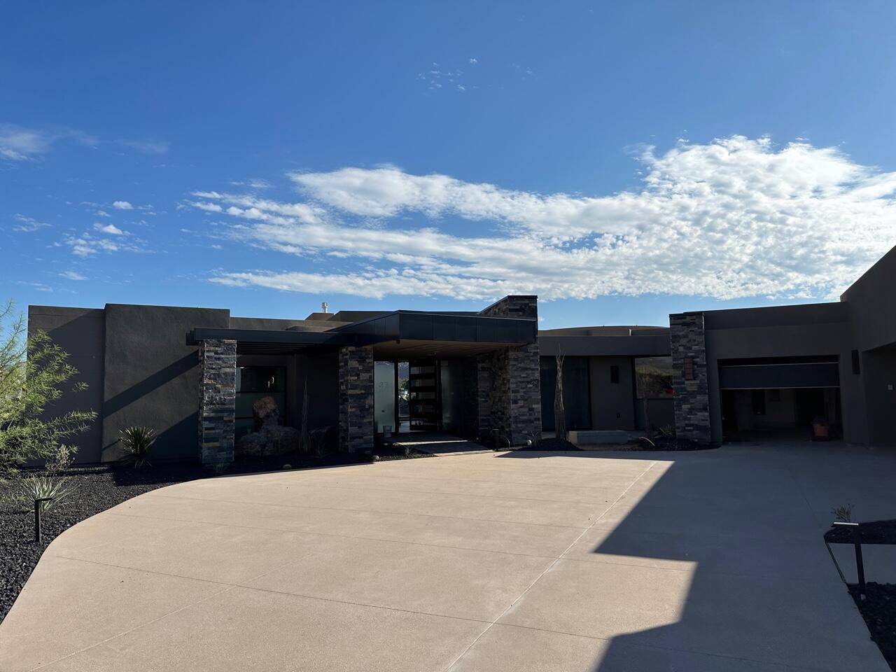 2724 W Shoshoni TRL, St George, UT 84770