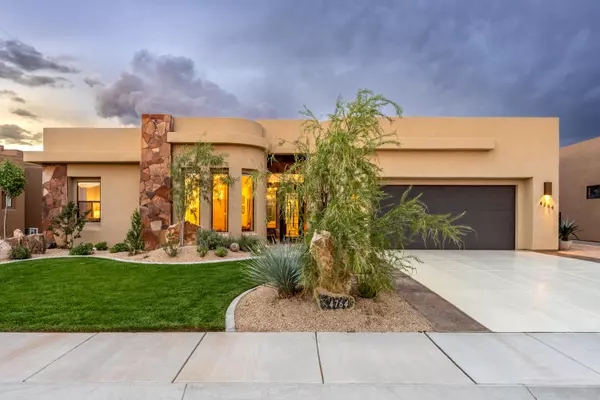 4764 N Cottontail DR,  St George,  UT 84770