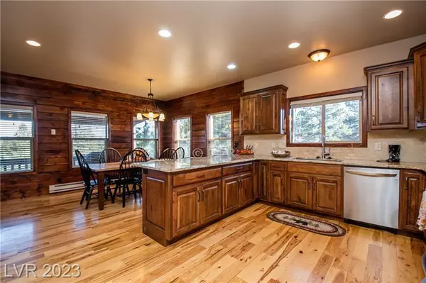 Alton, UT 84710,1330 Elk Ridge DR