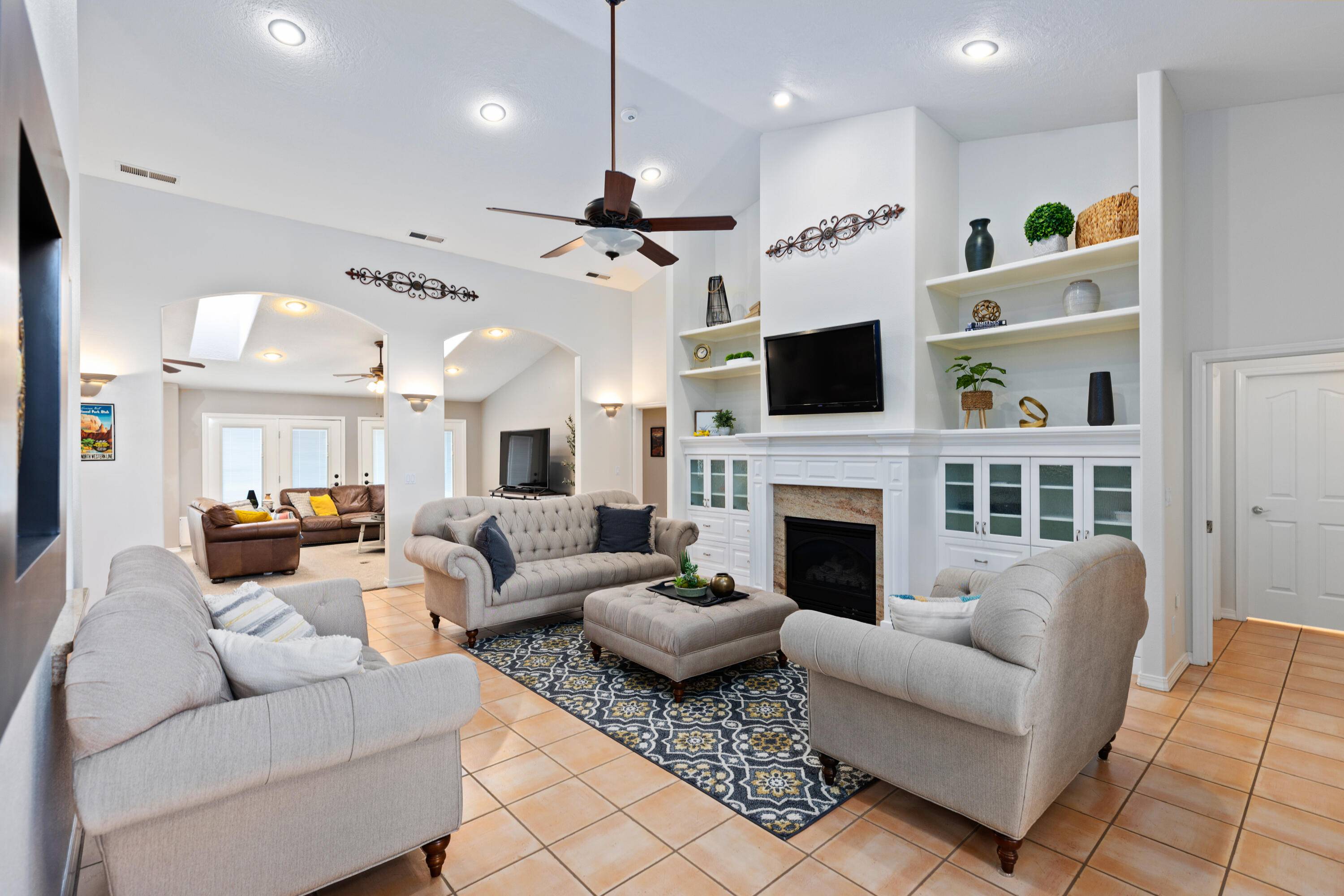 Washington, UT 84780,245 N Lions Head DR