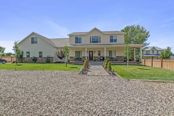 Paragonah, UT 84760,89 N 700 E ST